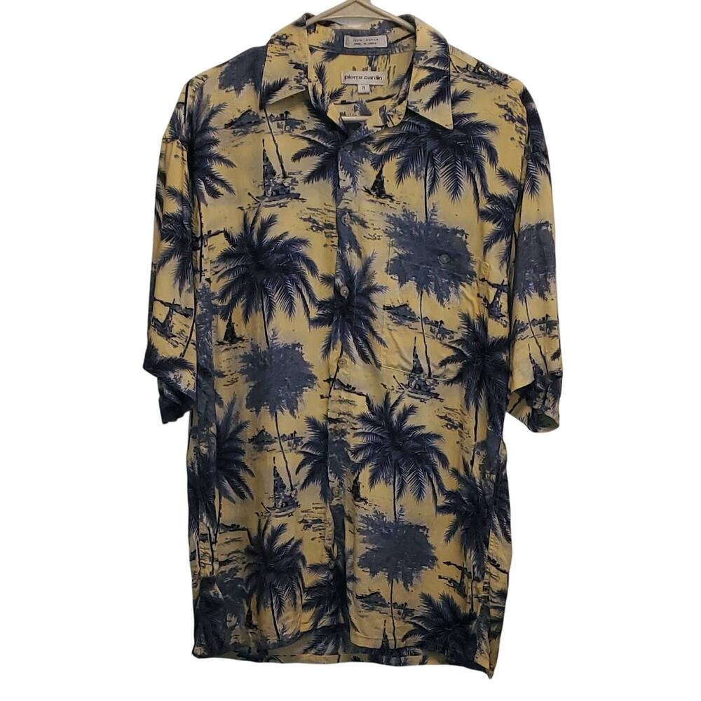 Pierre Cardin Rayon Short Sleeve Button Down Hawaiian Shirt Size Medium